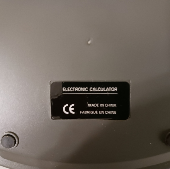 Universal 12-Digit Dual Powered Electronic Calculator - Picture 6 of 6